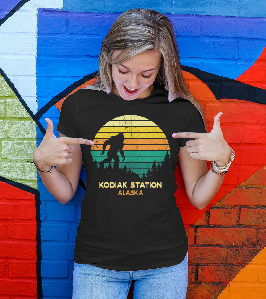 Kodiak Station Alaska Bigfoot Sunset Retro T-Shirt