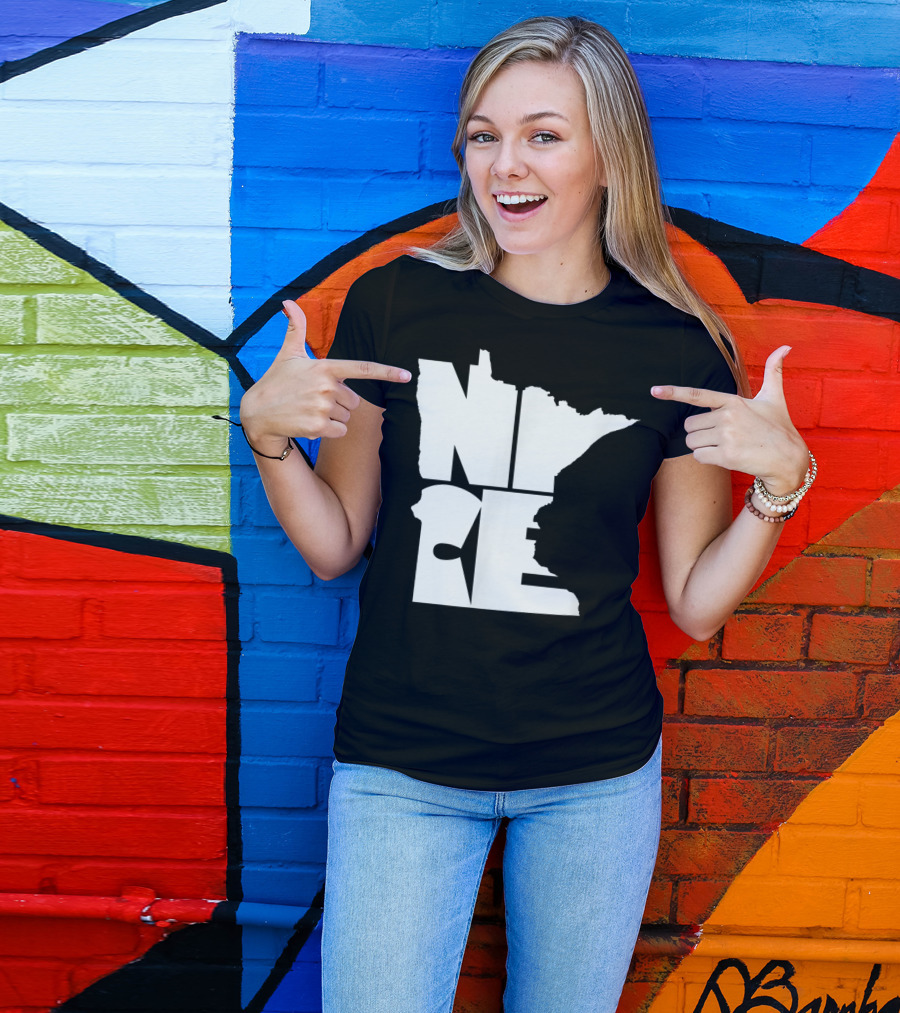 Minnesota Nice Map Outline T-Shirt