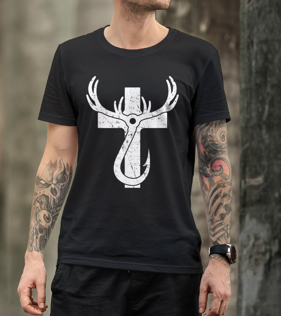 Christian Deer Antler Cross Fishing Hook Grunge T-Shirt