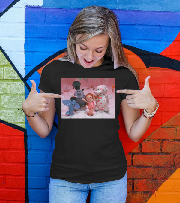 Island Of Misfit Toys Christmas Special Characters Scene T-Shirt