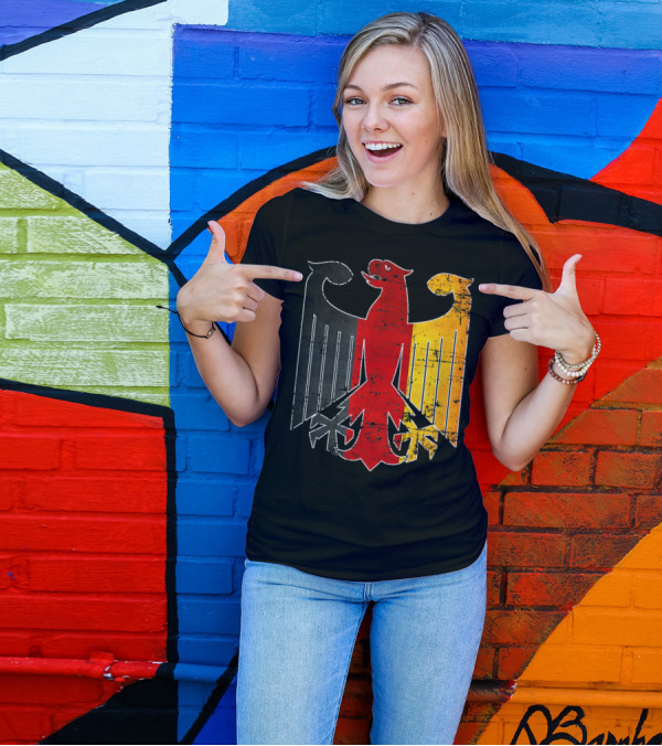 Oktoberfest Vintage German Eagle Flag Black Red Gold T-Shirt