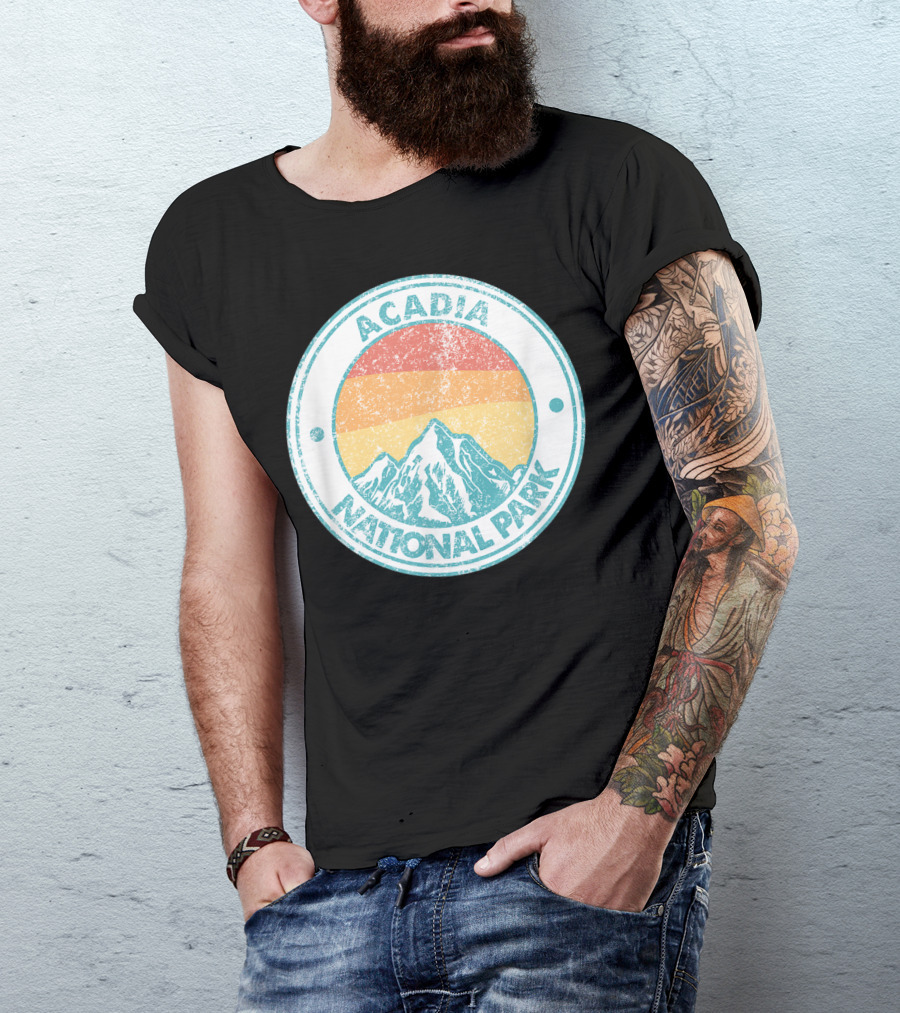 Acadia National Park Vintage Mountain Sunset Circle Badge T-Shirt