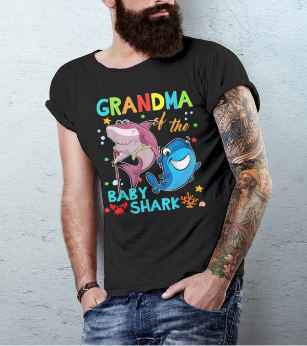 Grandma Of The Baby Shark With Colorful Cartoon Sharks And Sea Creatures T-Shirt