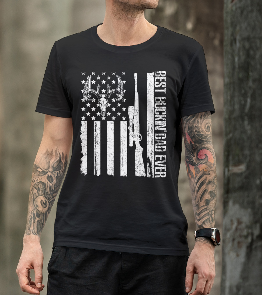 Deer Hunting US Flag Best Buckin Dad Ever Vintage Rifle Buck Antlers T-Shirt