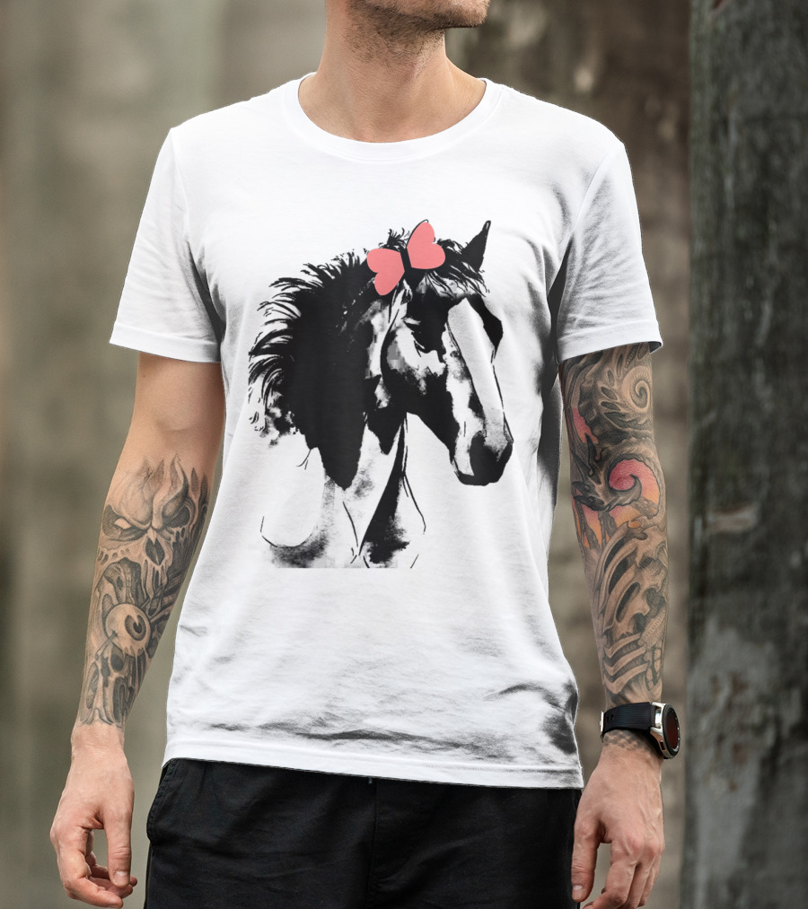 Cute Horse With Pink Bow For Horseback Riding T-Shirt