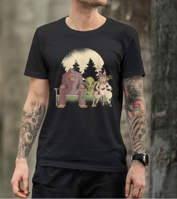 Creatures Monkey Alien Horse Forest Bench Scene T-Shirt