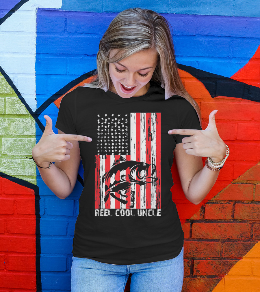 Reel Cool Uncle Vintage Fisherman American Flag T-Shirt