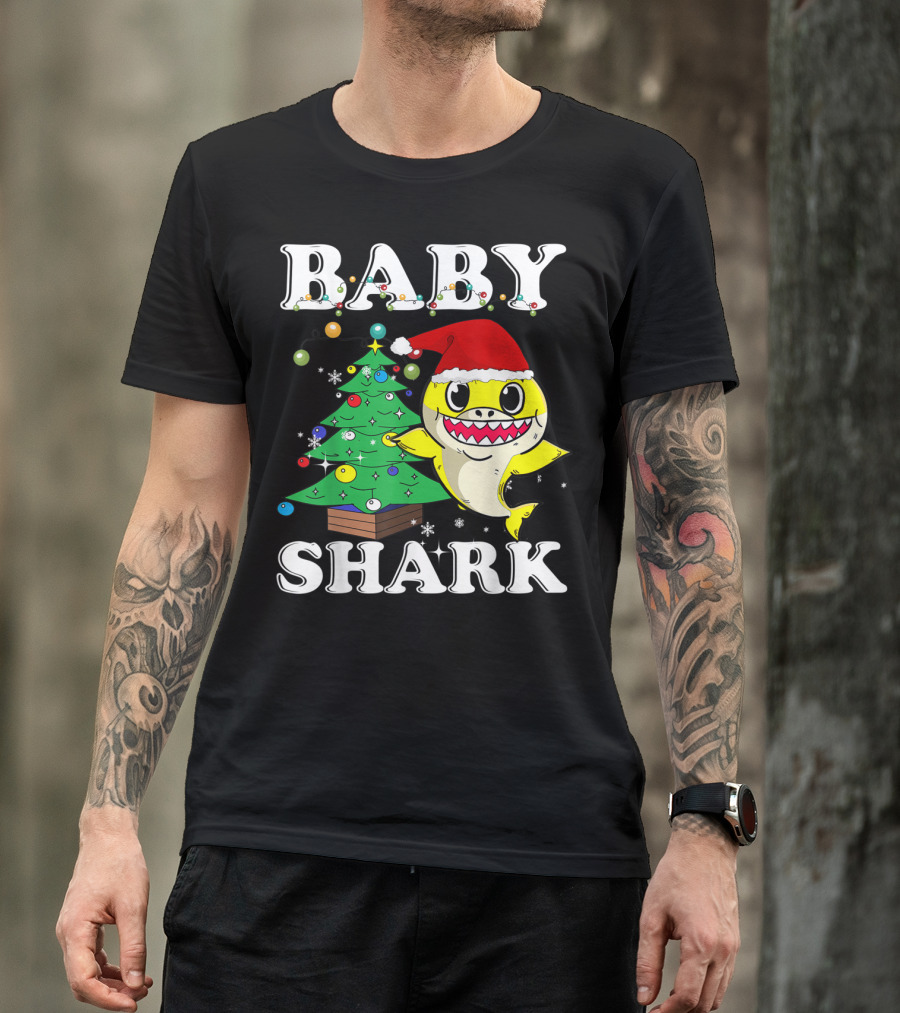Baby Shark Christmas Tree Santa Hat T-Shirt