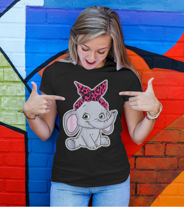 Elephants Cute Cartoon With Pink Leopard Bow T-Shirt
