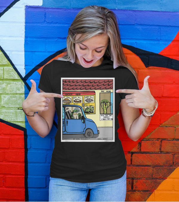 Hungry Snake Drives Through Reptile Lover Comic With Rat Sandwich And Frogs Legs T-Shirt