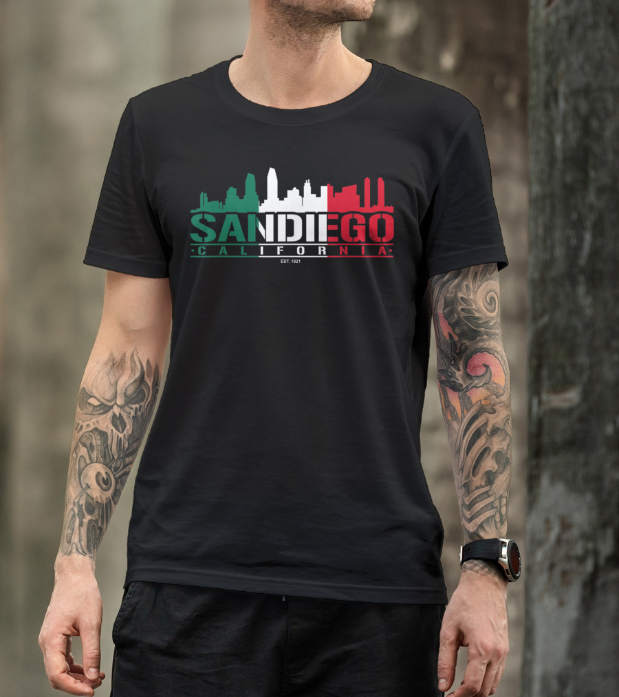 San Diego California Skyline Est. 1821 Classic Look T-Shirt