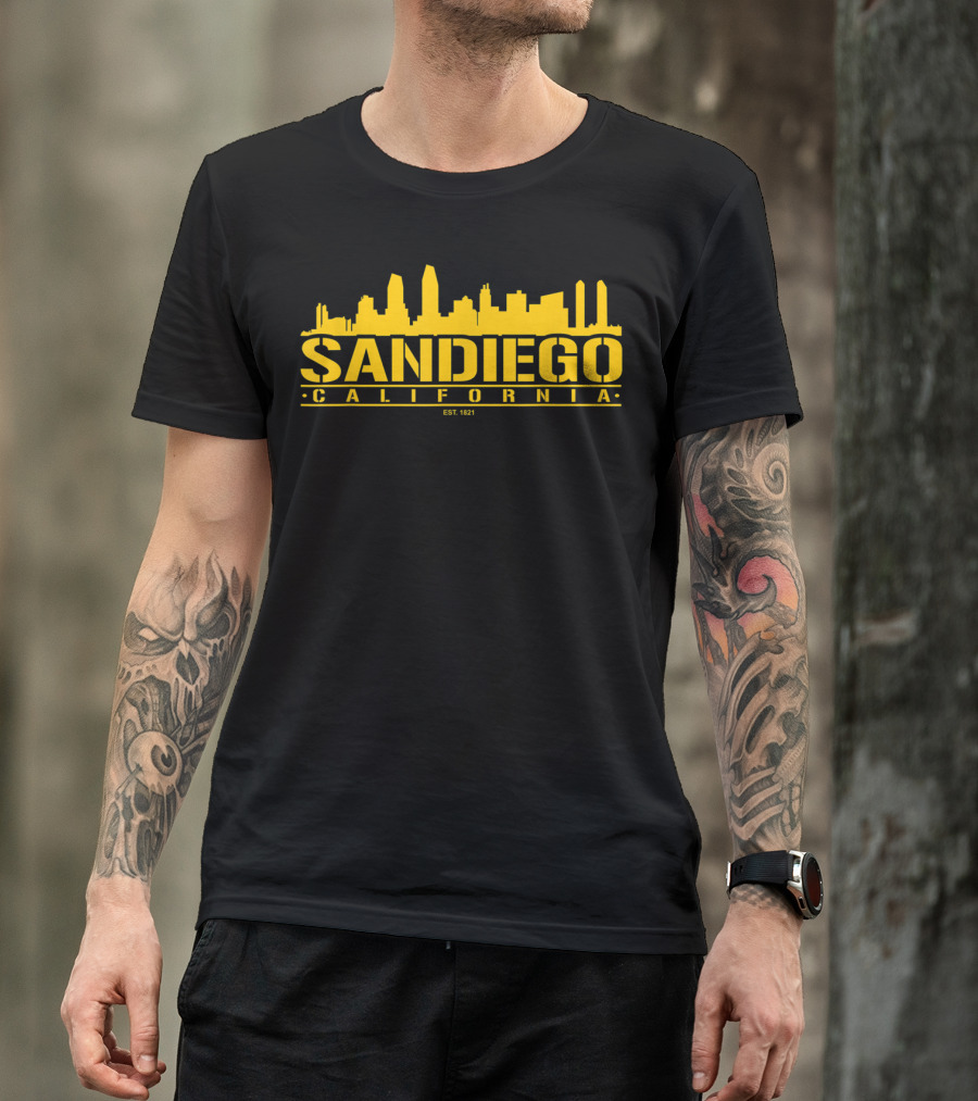San Diego California Skyline Est. 1821 Cool Classic Look T-Shirt