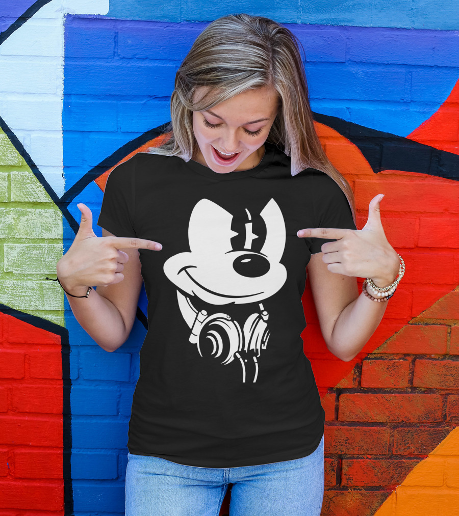 Disney Mickey Mouse Headphones Smiling Iconic Character T-Shirt