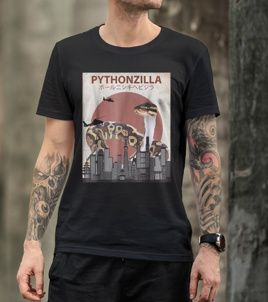 Pythonzilla Ball Python Funny Snake Skyline Helicopter Japanese Text T-Shirt