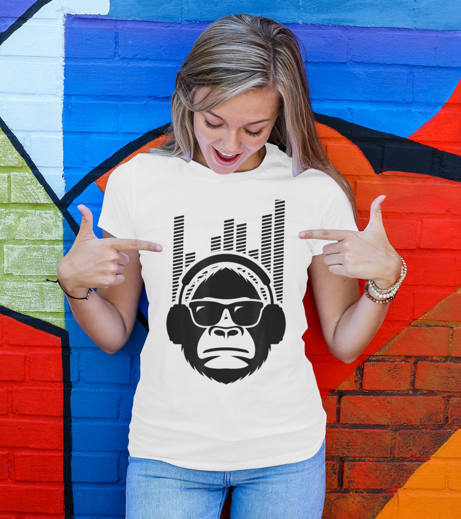 Solid Jammin Monkey Rockin Headphones Shades Music Vibes T-Shirt