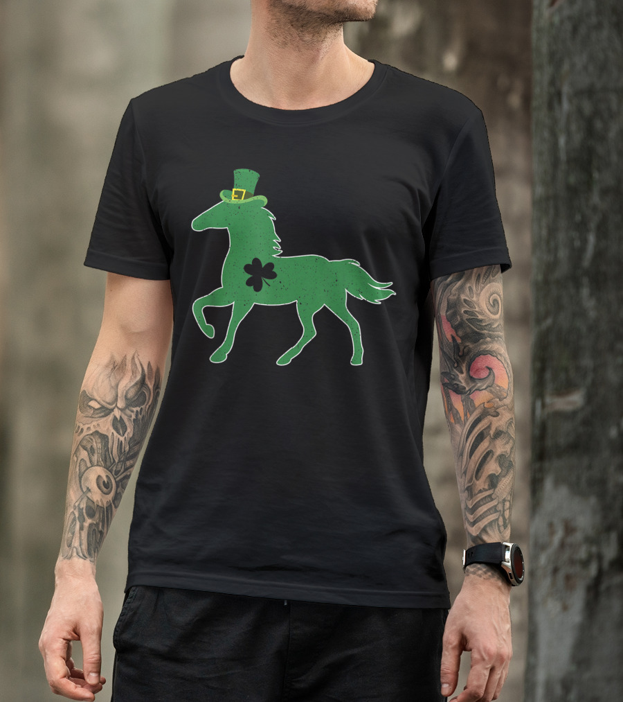 Funny Green Horse With Shamrock St Patrick's Day T-Shirt