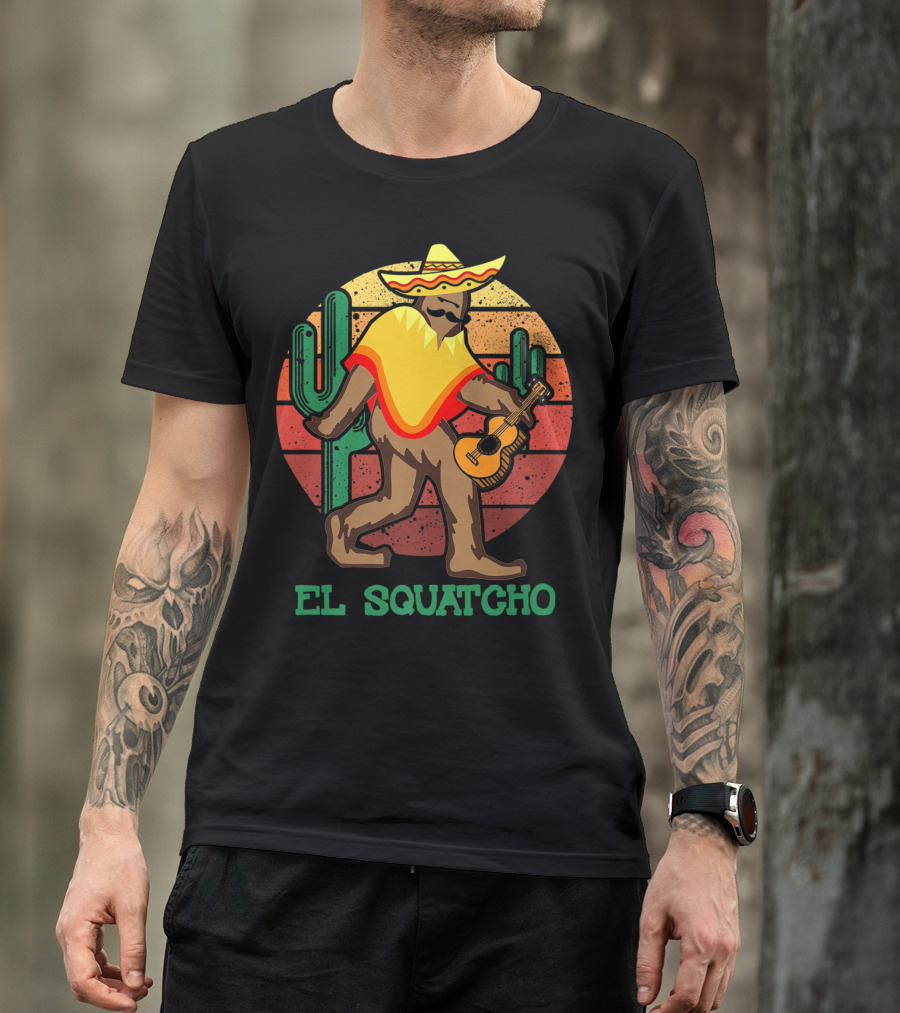 El Squatcho Mexican Sasquatch Bigfoot Cinco De Mayo Cactus Sunset Sombrero Guitar T-Shirt