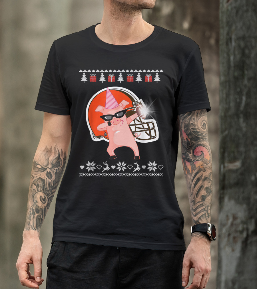 Merry Christmas Pig Dabbing Football Team Santa Hat Sunglasses Christmas Tree Reindeer Snowflakes T-Shirt