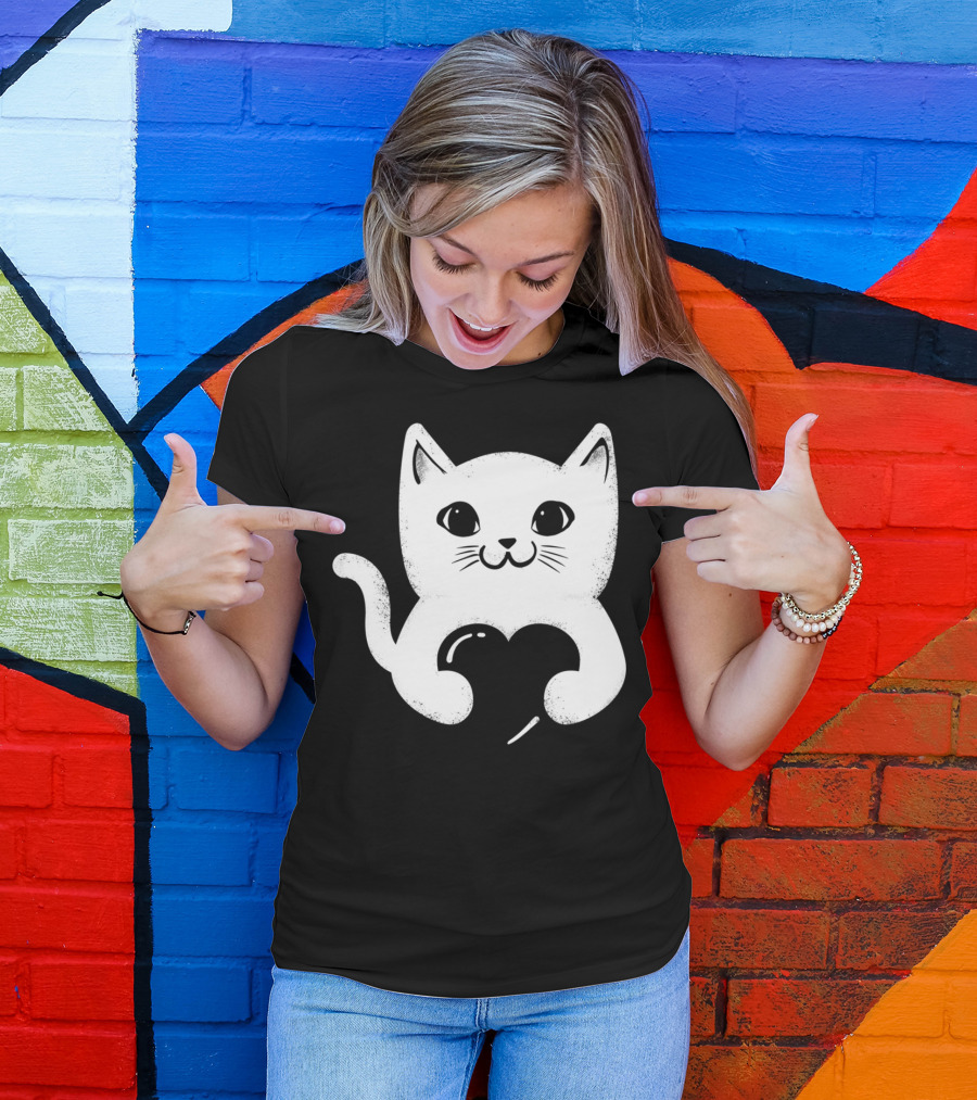 Cute Kitty Cat Holding Heart In Paws T-Shirt