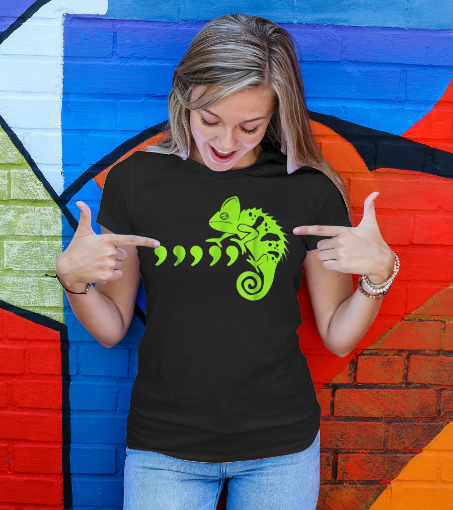 Comma Chameleon Love Country Music T-Shirt