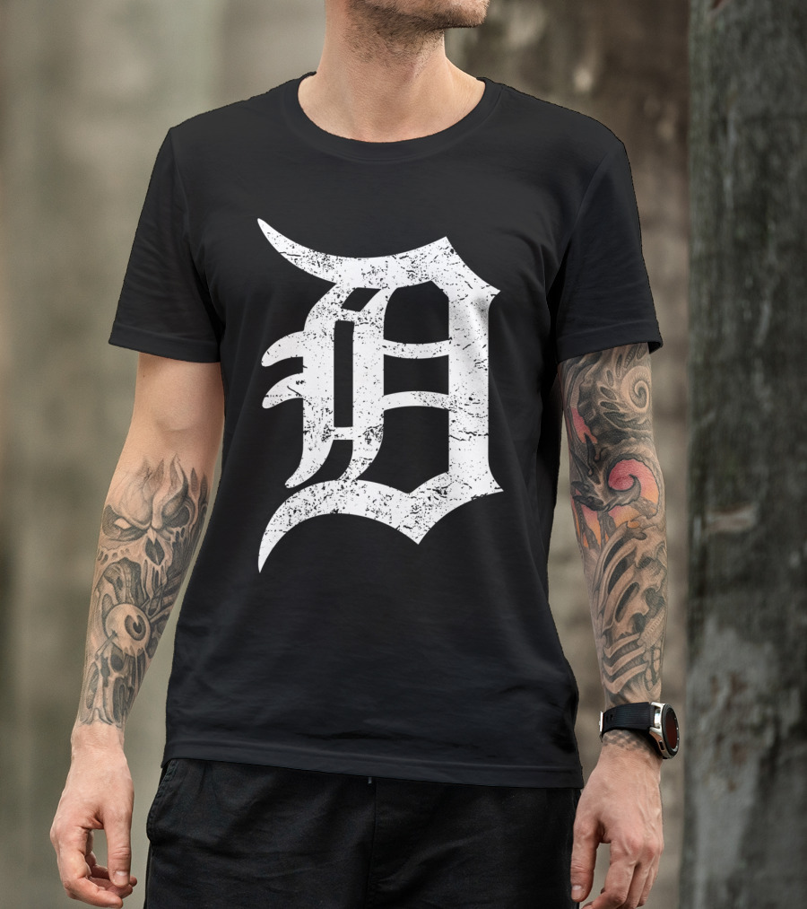 Detroit D Motor City Pullo Authentic T-Shirt