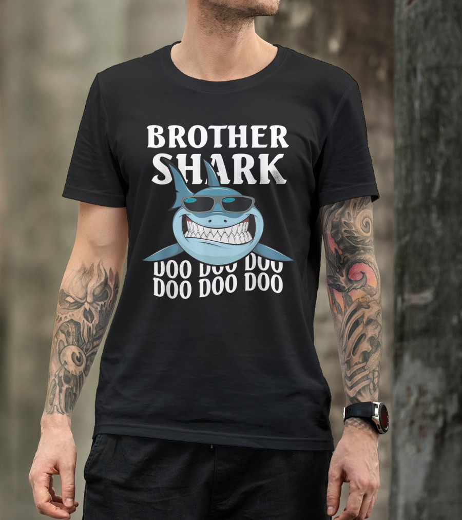 Brother Shark Doo Doo Doo Sunglasses Cool Smile T-Shirt