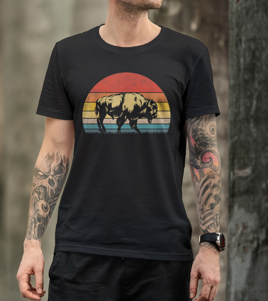 Buffalo Bison Sunset Vintage 70s Natur Retro Stripes T-Shirt