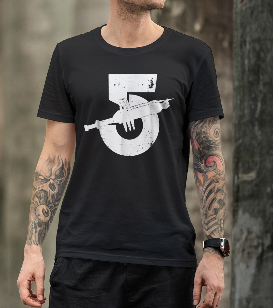 Babylon 5 Space Station Silhouette And Number 5 T-Shirt