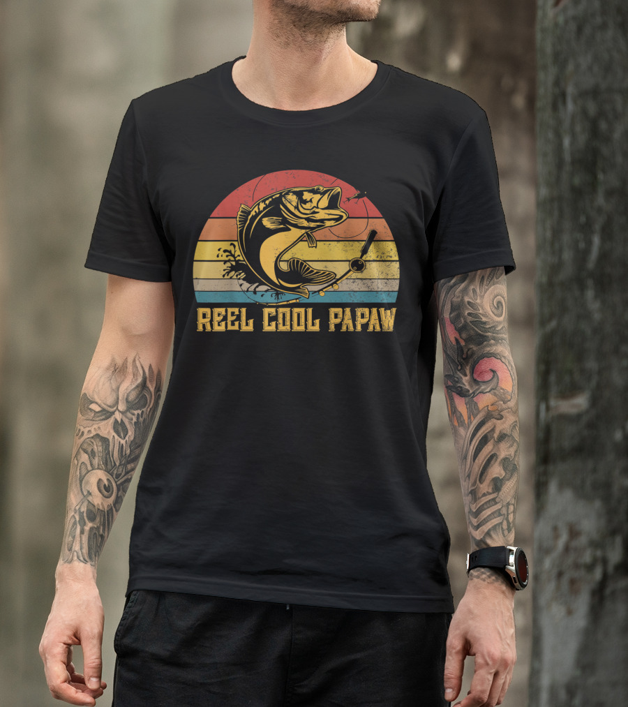 Father's Day Reel Cool Papaw Vintage Fishing T-Shirt
