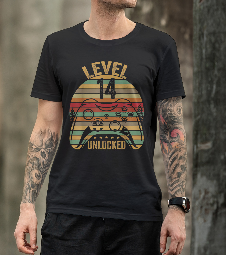 Level 14 Unlocked Gaming Themed Birthday 14 Year Old Boy Retro Controller T-Shirt