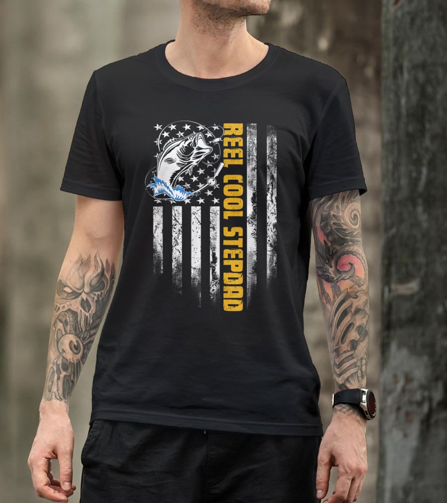 Reel Cool Stepdad USA Flag Fish Fishing Rod Stars Stripes T-Shirt