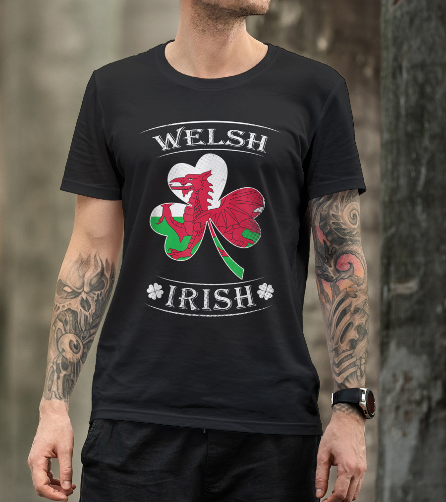 WELSH IRISH SHAMROCK RED DRAGON FLAG MIXED HERITAGE CELTIC SYMBOLS T-Shirt