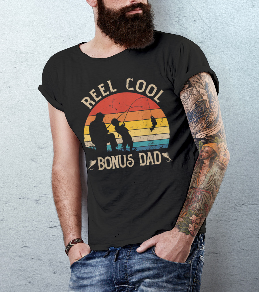Reel Cool Bonus Dad Fishing Vintage Sunset T-Shirt