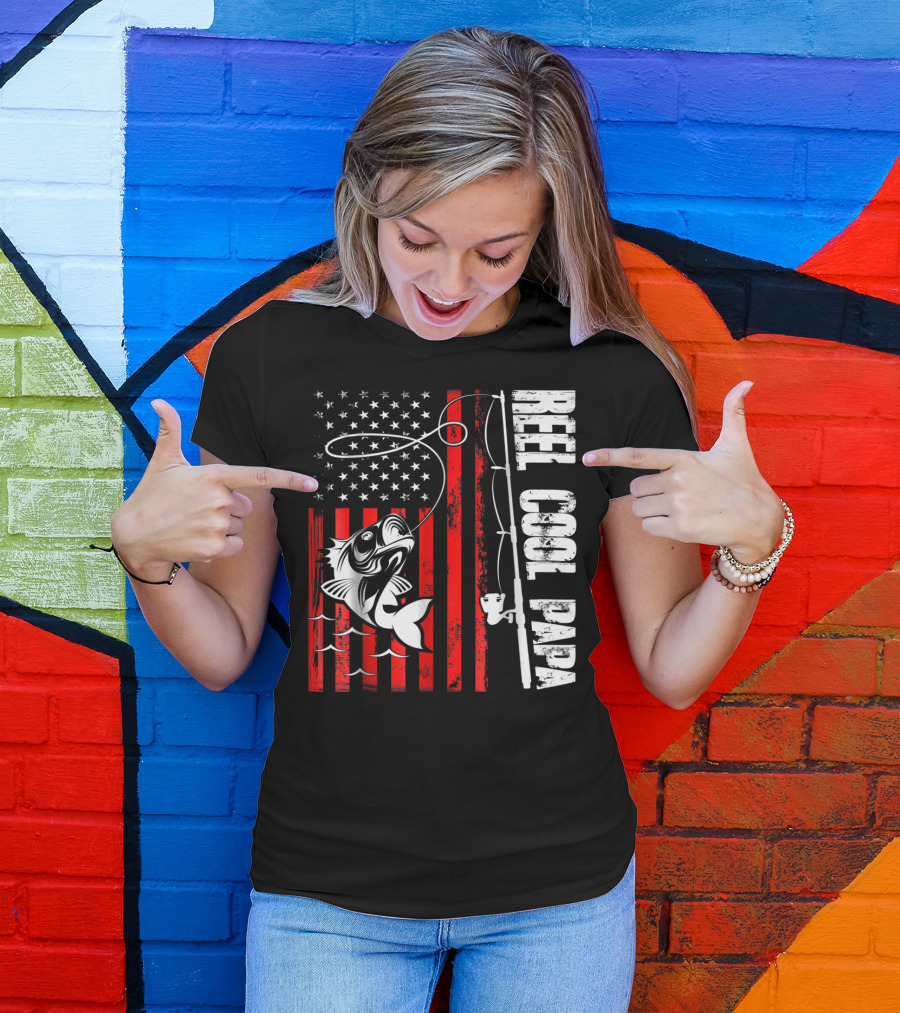 REEL COOL PAPA FISHING LOVER AMERICAN FLAG T-Shirt