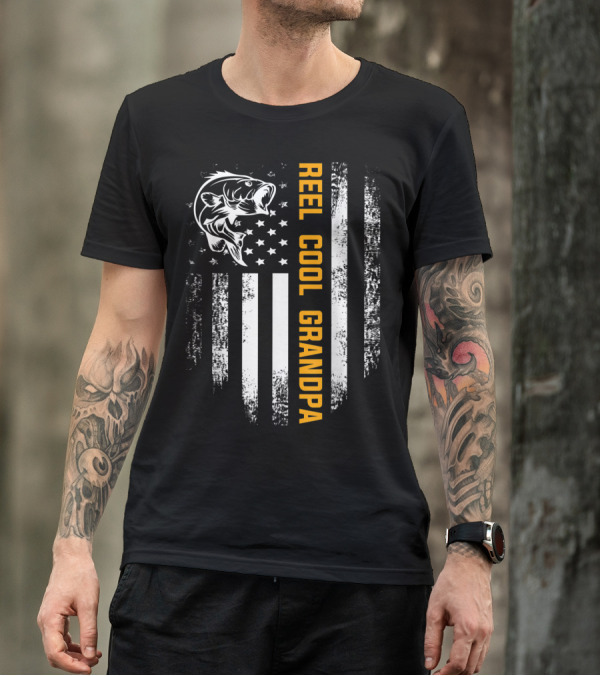 Reel Cool Grandpa Vintage Flag Fishing Bass Fish T-Shirt