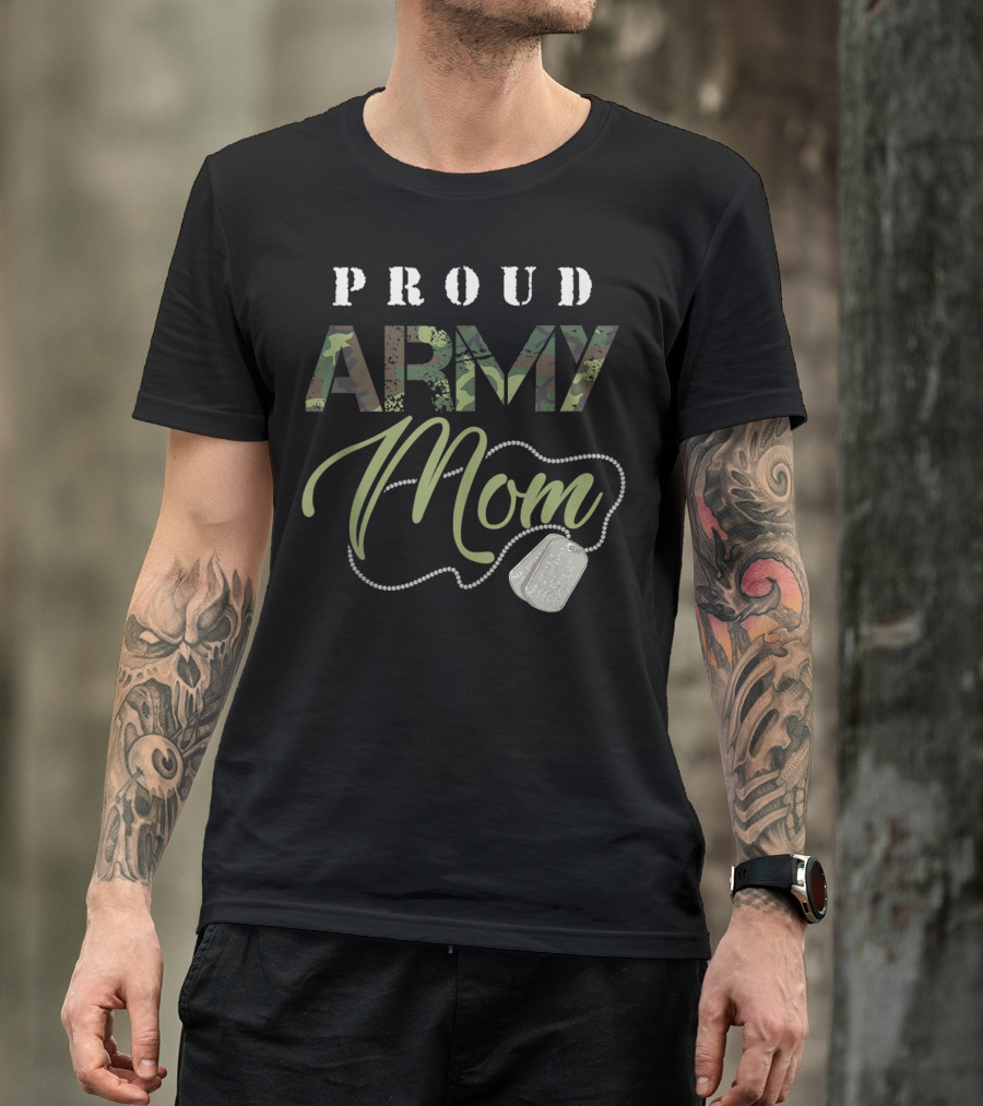 Proud Army Mom Military Camo Design With Dog Tags USA T-Shirt