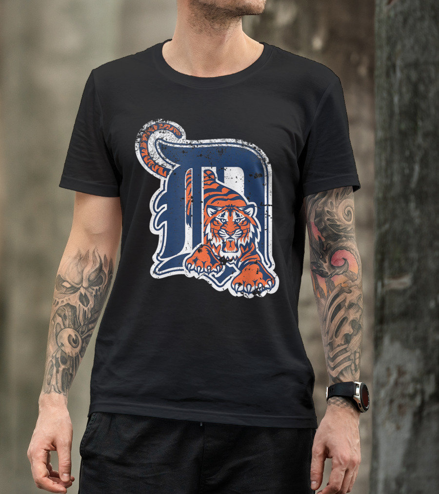 Tiger Mascot Distressed Detroit T-Shirt