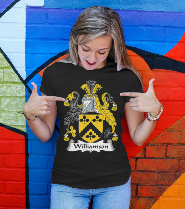 Williamson Family Crest Coat Of Arms Emblem T-Shirt