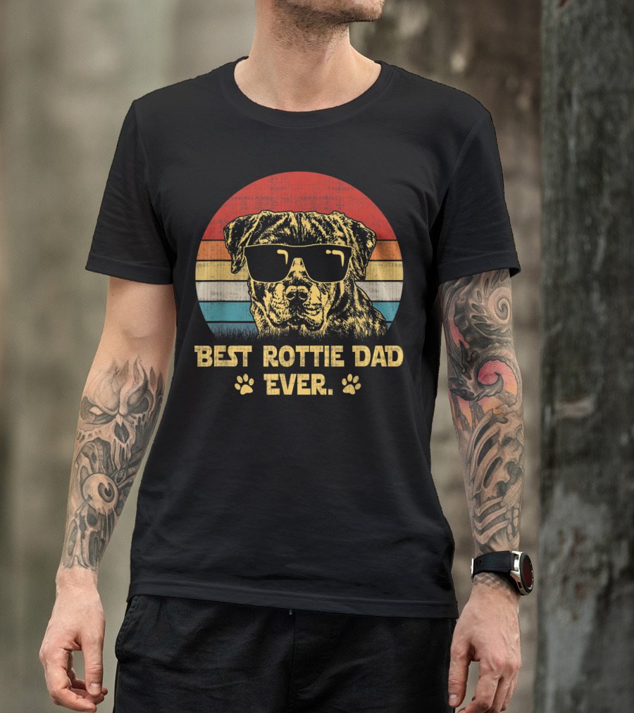 Retro Vintage Best Rottie Dad Ever Sunglasses Dog With Paw Prints T-Shirt
