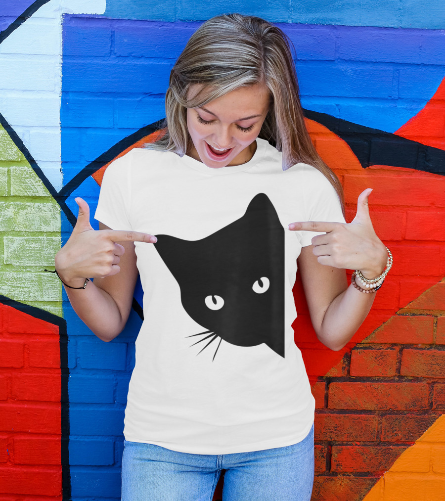 Cat Lover Ladies Spy Cat Hidden Peeking Cat T-Shirt
