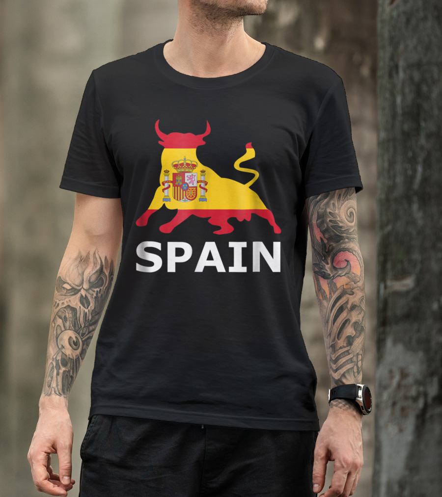 Spain Bull With Spanish Flag Crest T-Shirt