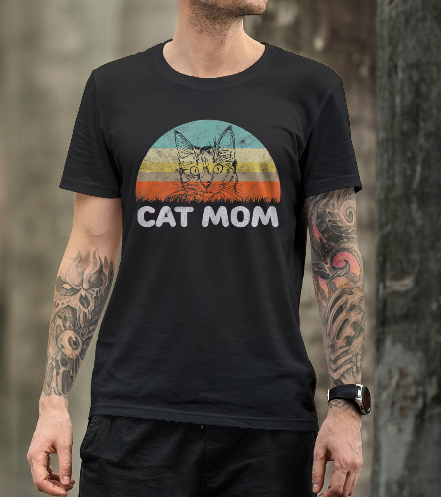 Retro Style Cat Mom With Vintage Sunset Stripes T-Shirt