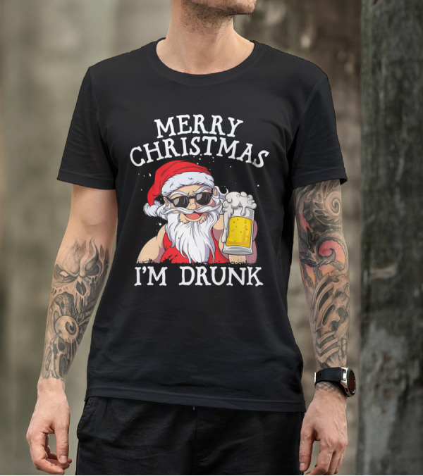 Merry Christmas I'm Drunk Santa Holding Beer Mug T-Shirt