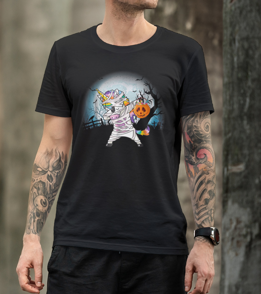 Halloween Mummy Unicorn Dabbing With Pumpkin Basket T-Shirt