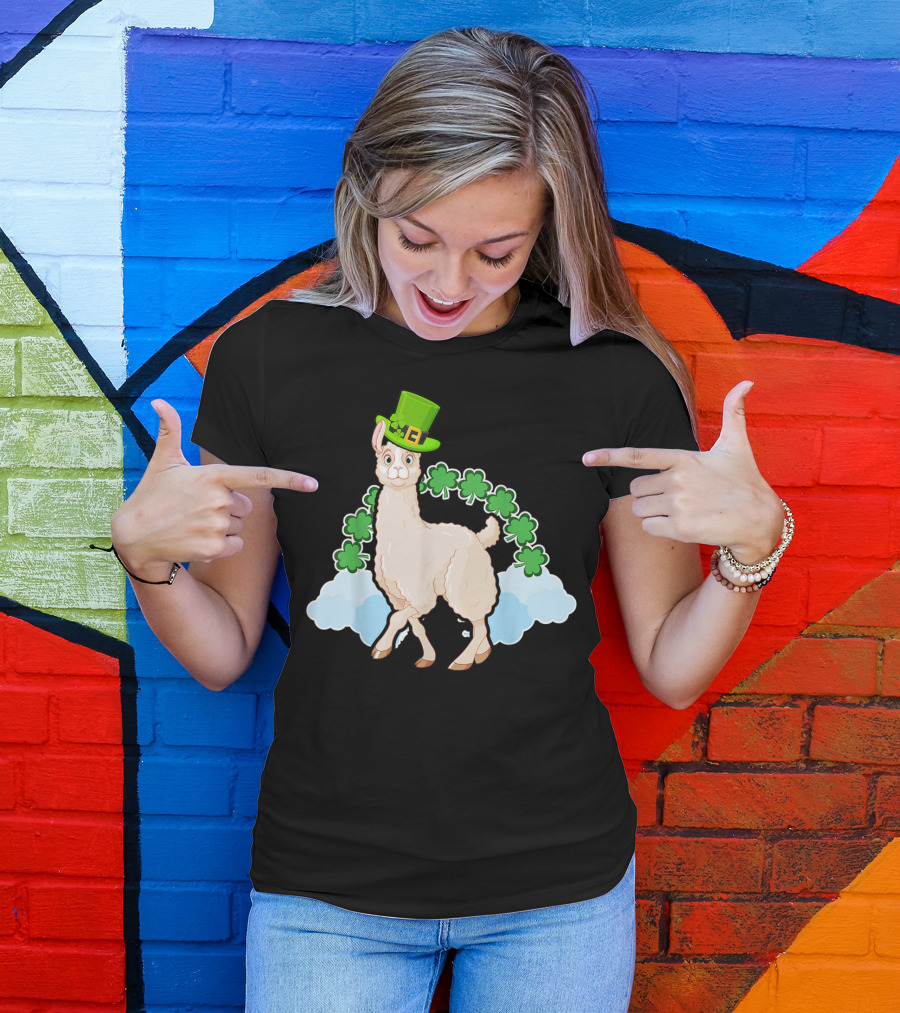 Llama St Patricks Day Rainbow Shamrocks Leprechaun Hat T-Shirt