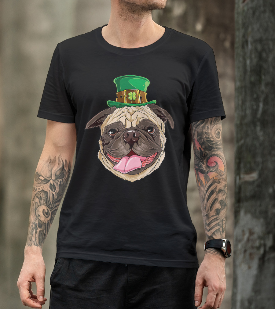 Pug Leprechaun St Patricks Day Funny Dog Wearing Green Hat T-Shirt