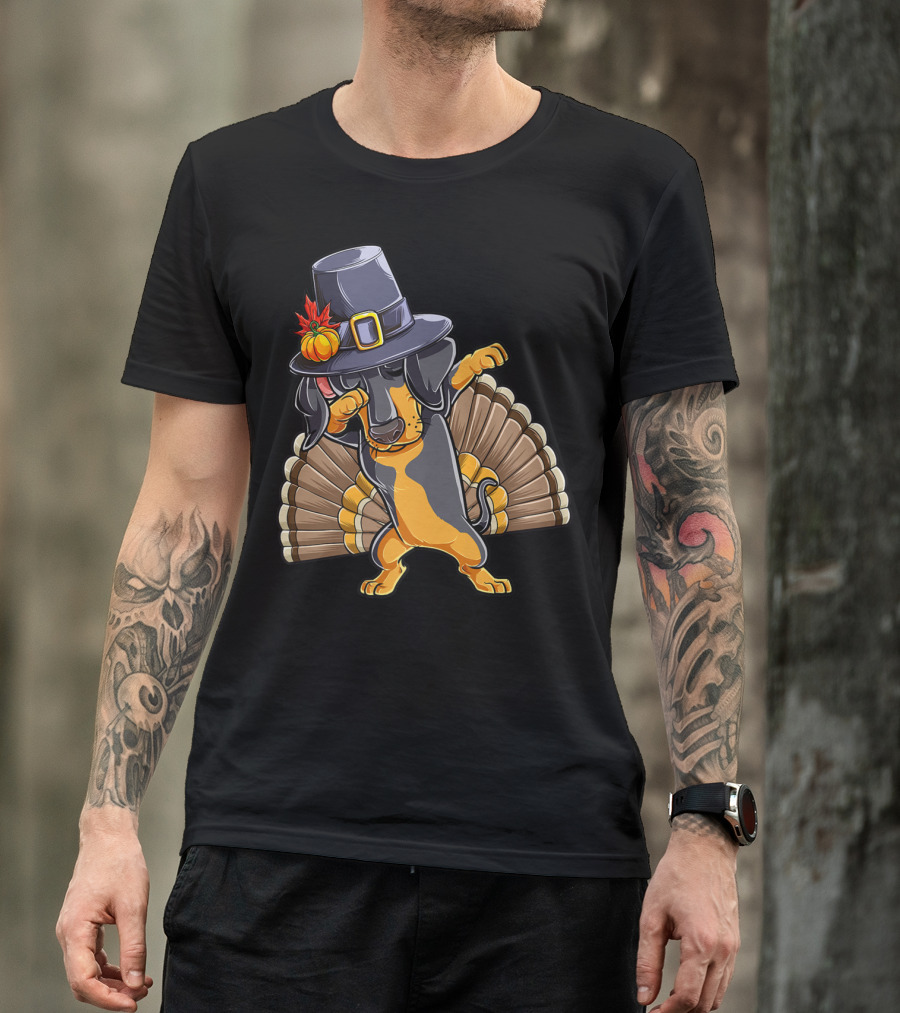 Thanksgiving Dabbing Dachshund Pilgrim Hat Turkey Tail T-Shirt