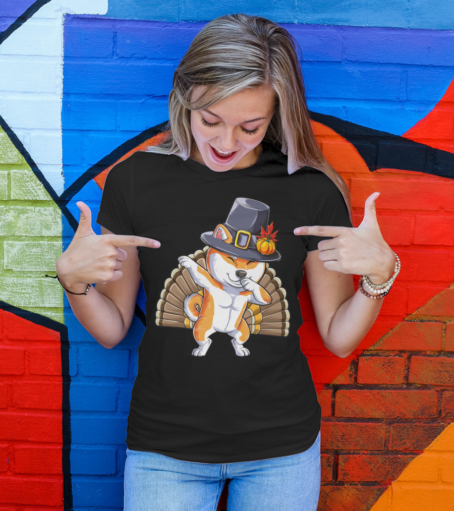 Thanksgiving Dabbing Shiba Inu Pilgrim Hat Turkey Background T-Shirt