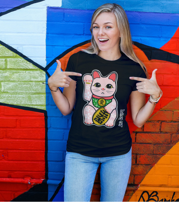 Lucky Cat Manekineko Japanese Love Prosperity Symbol Icon Floral T-Shirt