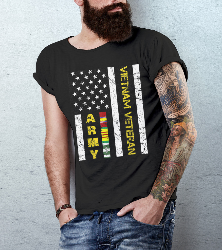 Mens Vietnam Veteran US Army Flag With Service T-Shirt